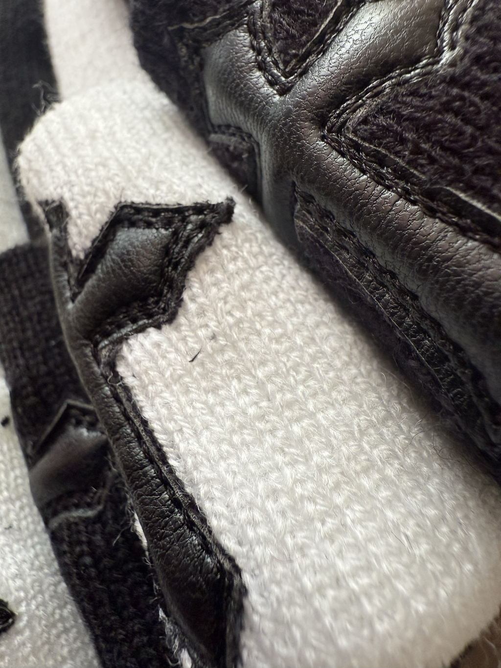 Gorros "SACRVM" D. 004